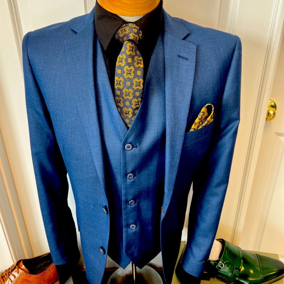 Royal Blue 3pc Sharkskin High Fashion Slim Fit Suit